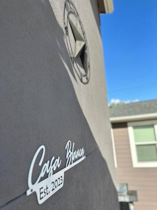 Walk To The Alamodome! Sleeps 6, Pet Friendly Apartment San Antonio Exterior photo